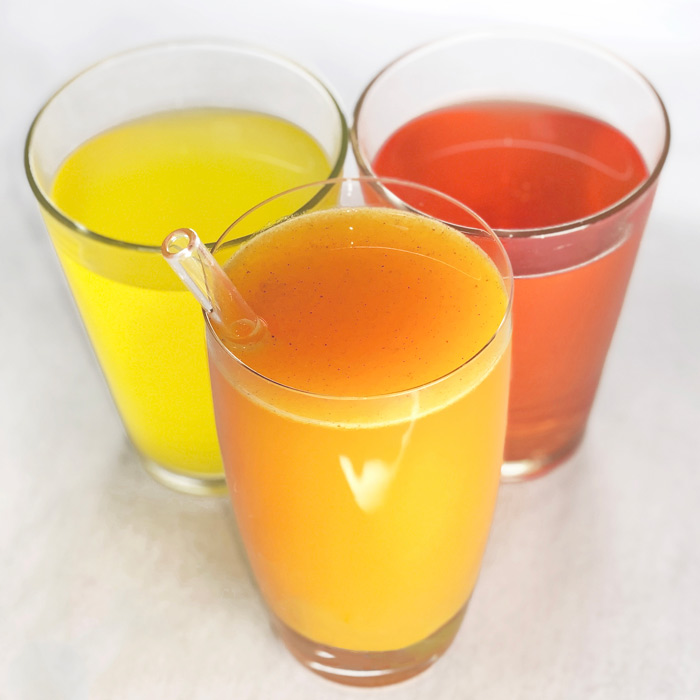 Verpackungen und Portionsbeutel der FitLine-Produkte im Optimal-Set